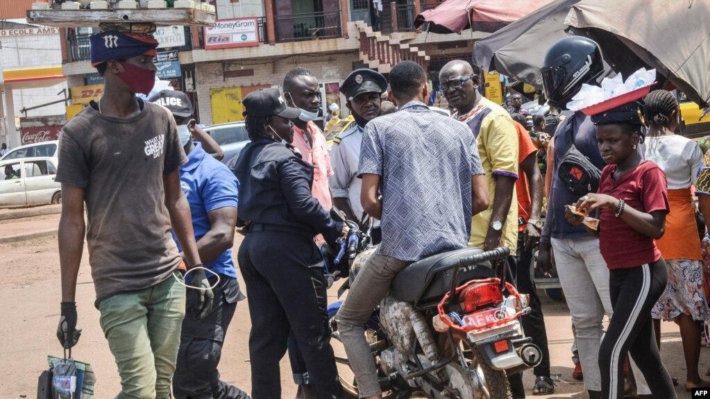 Les taxi-motos interdits d’accès à Kaloum Les taxi-motos interdits d’accès à Kaloum