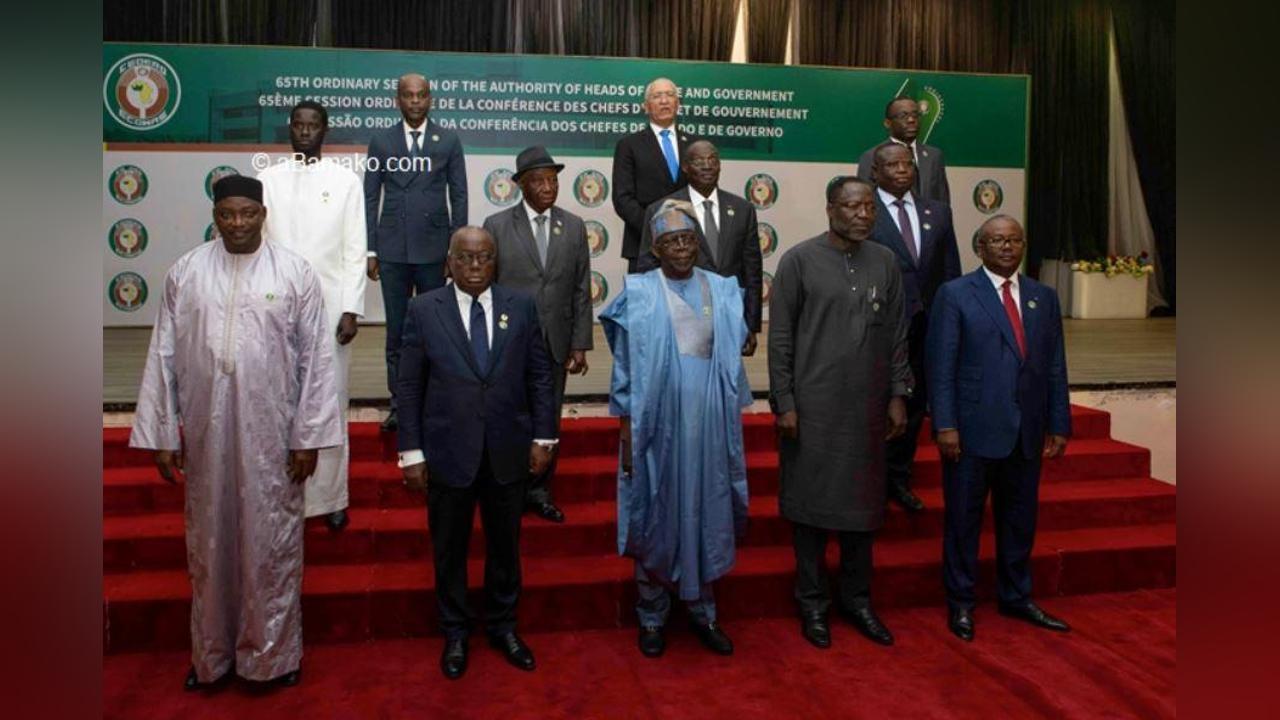 La Communauté Économique des États de l’Afrique de l’Ouest (CEDEAO) prend des résolutions à sa 65èmeSession ordinaire (Communiqué final) La Communauté Économique des États de l’Afrique de l’Ouest (CEDEAO) prend des résolutions à sa 65èmeSession ordinaire (Communiqué final)