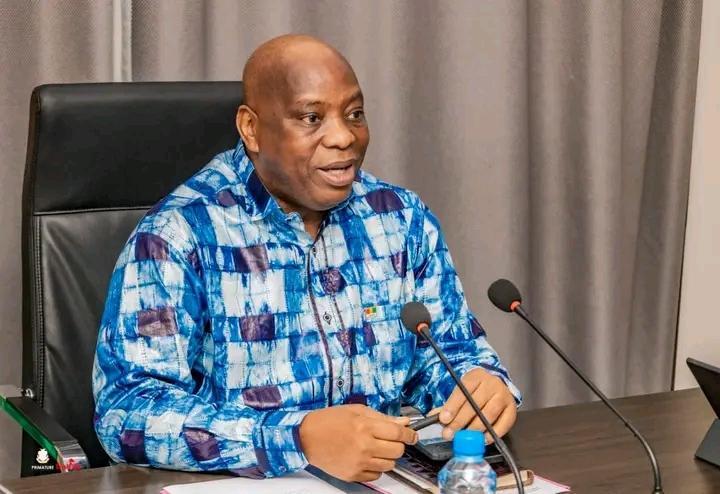 Le ministre Morissanda assure que ‘’la Guinée sortira rapidement de la pauvreté et nous serons au niveau des pays émergents’’ Le ministre Morissanda assure que ‘’la Guinée sortira rapidement de la pauvreté et nous serons au niveau des pays émergents’’