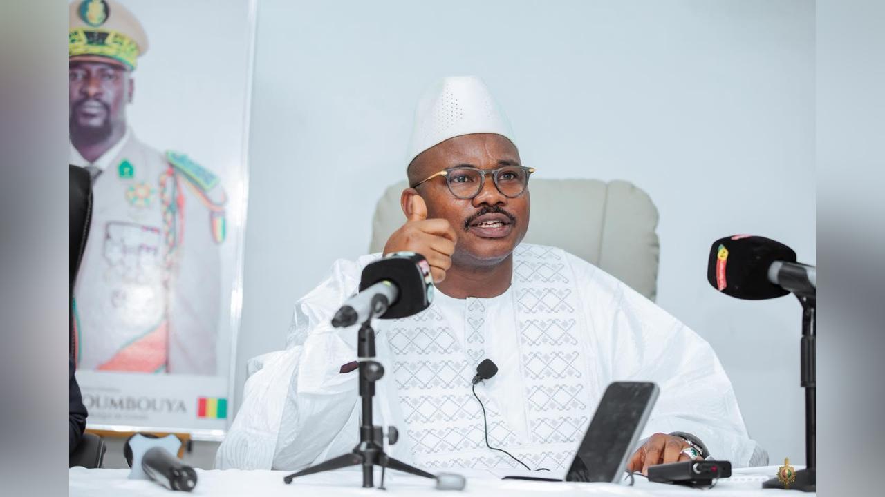 Dansa Kourouma Mobilise des Imams pour des Prières Afin que ‘’La Constitution Soit Adoptée à 100% par les Guinéens’’ Dansa Kourouma Mobilise des Imams pour des Prières Afin que ‘’La Constitution Soit Adoptée à 100% par les Guinéens’’