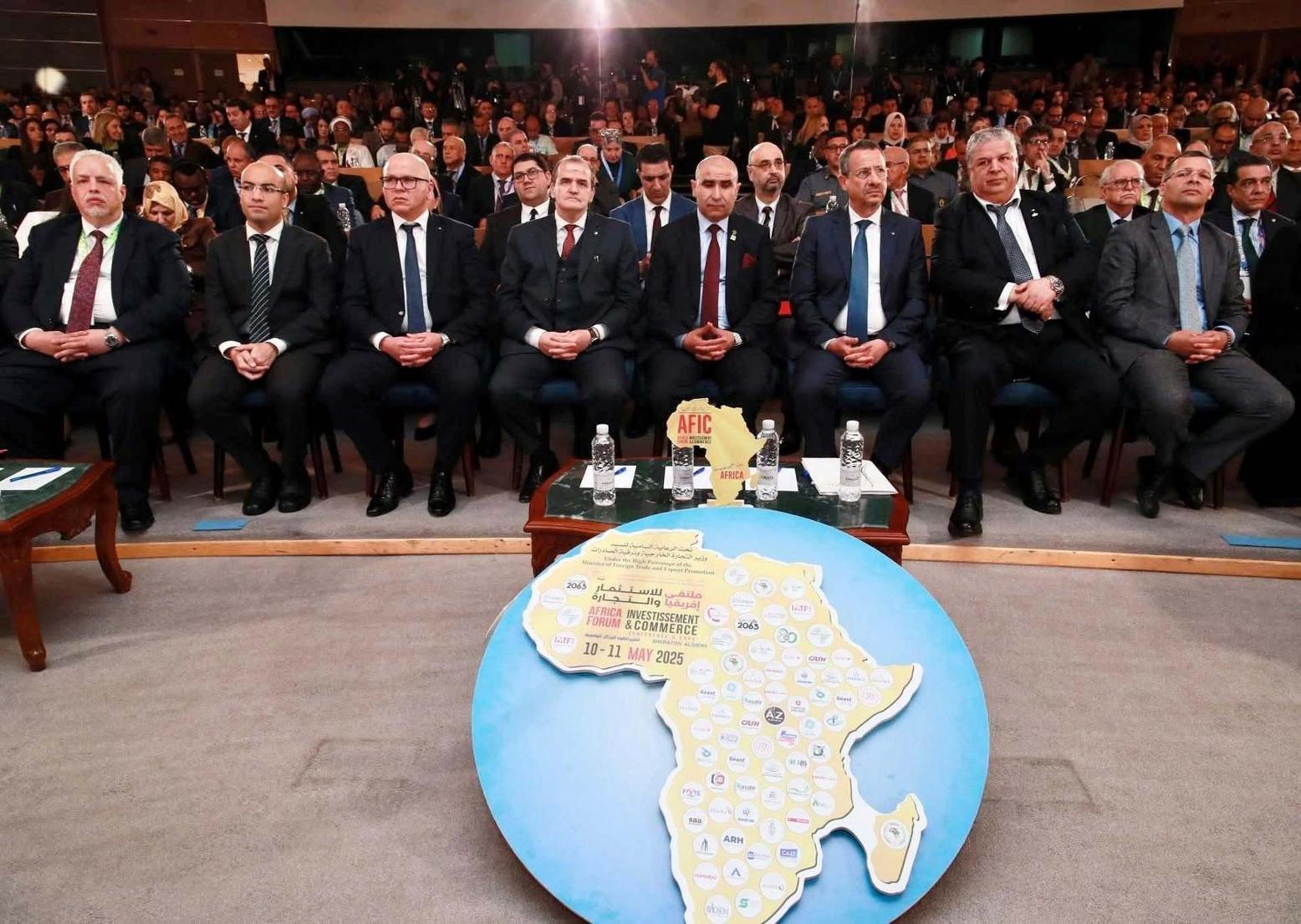 Lancement du Forum de L'Afrique pour L'Investissement Lancement du Forum de L'Afrique pour L'Investissement