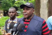 Pluies Diluviennes À Gbessia: Motard et Passagère Emportés Pluies Diluviennes À Gbessia: Motard et Passagère Emportés