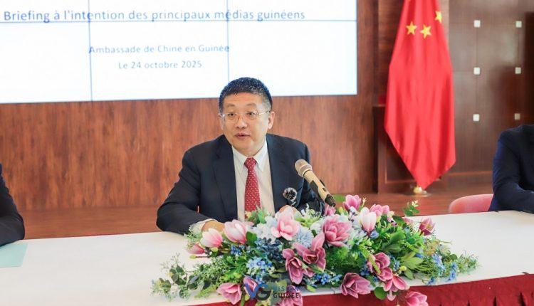 Hommage de Sun Yong à la Guinée, Défenseur de L'Unité Hommage de Sun Yong à la Guinée, Défenseur de L'Unité