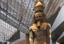 Grand Musée ÉGyptien: ÉCrin Majestueux de Pharaons Grand Musée ÉGyptien: ÉCrin Majestueux de Pharaons