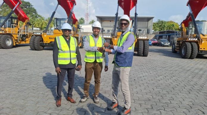 Conakry Terminal Renforce Flotte avec 7 Nouveaux Engins Conakry Terminal Renforce Flotte avec 7 Nouveaux Engins