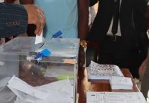 Élection Historique avec Dirigeant de Transition Élection Historique avec Dirigeant de Transition