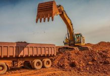 Minier Émirien Axis Demande 30 Milliards à la Guinée Minier Émirien Axis Demande 30 Milliards à la Guinée