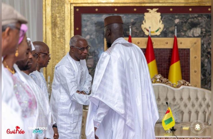 Doumbouya Accepte Démission de Bah Oury et du Gouvernement Doumbouya Accepte Démission de Bah Oury et du Gouvernement