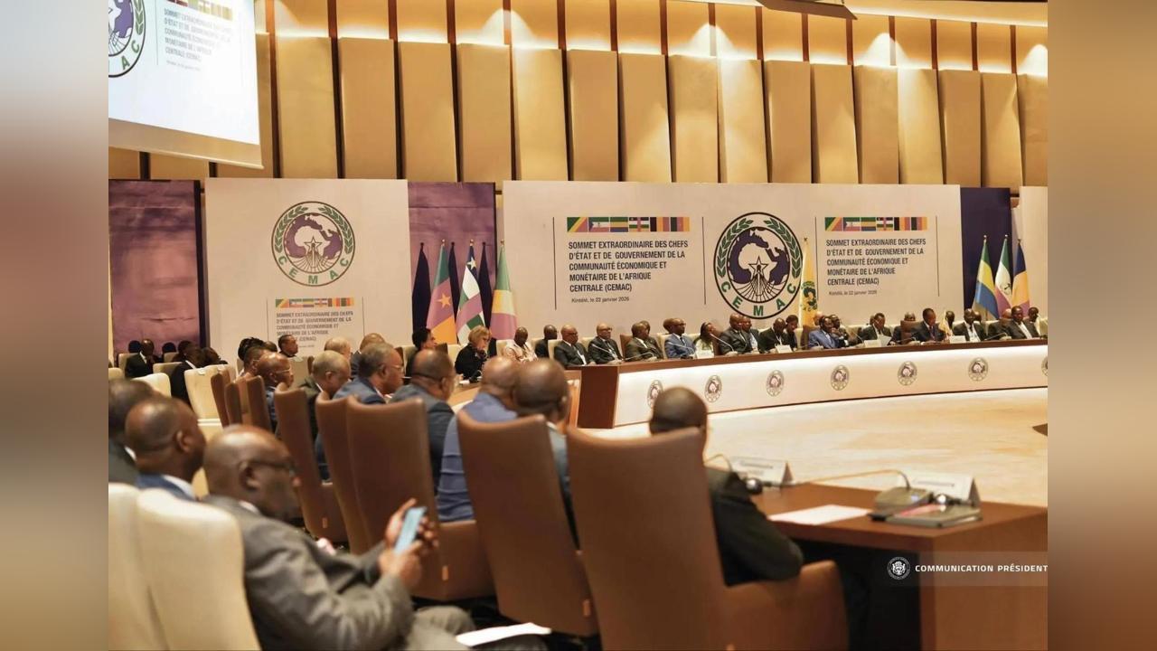 Cime D’Afrique Centrale: Stabilité ÉConomique et Confiance Cime D’Afrique Centrale: Stabilité ÉConomique et Confiance