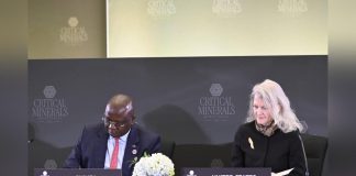 Guinée et États-Unis Signent Accord sur Minéraux Critiques Guinée et États-Unis Signent Accord sur Minéraux Critiques