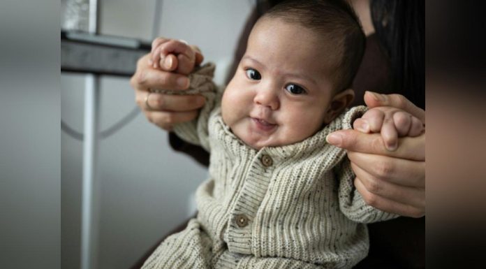 Bébé Sauvé D’Une Tumeur Rare Grâce À un Traitement Bébé Sauvé D’Une Tumeur Rare Grâce À un Traitement