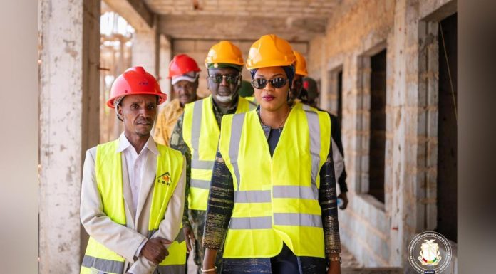 Ministre Sidibé Déplore Retard des Chantiers à Mamou Ministre Sidibé Déplore Retard des Chantiers à Mamou