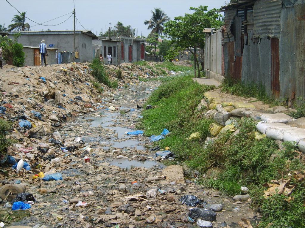 Pointe-Noire : des zones de pauvreté urbaines à restructurer
