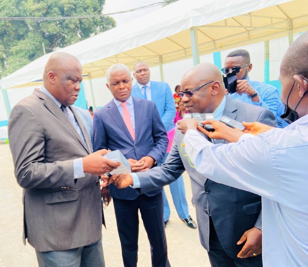 Développement : les radios rurales dotées de nouveaux équipements de travail Développement : les radios rurales dotées de nouveaux équipements de travail