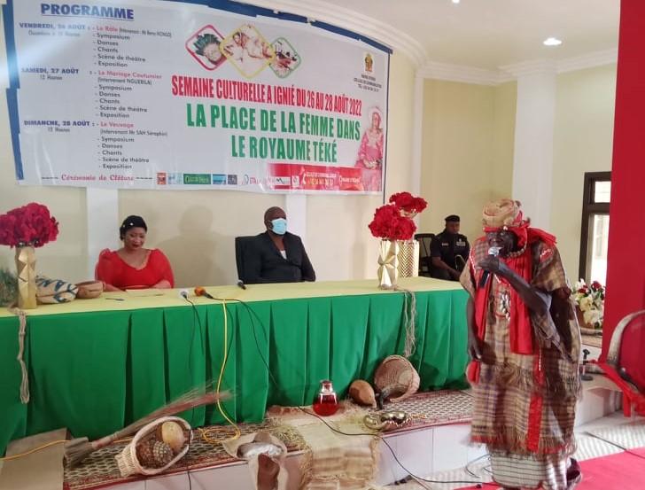 Semaine culturelle : la femme dans le royaume téké au centre des débats Semaine culturelle : la femme dans le royaume téké au centre des débats