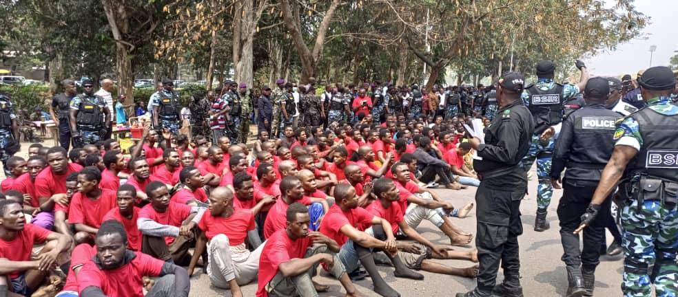 Sécurité publique : plus de six cents ‘’bébés noirs’’ arrêtés dans l’opération ‘’Esprit ya ba démons’’ Sécurité publique : plus de six cents ‘’bébés noirs’’ arrêtés dans l’opération ‘’Esprit ya ba démons’’