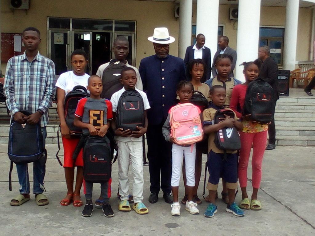 Rentrée scolaire : la Fondation Privat-Frédéric-Ndeké au chevet des élèves démunis de Talangaï Rentrée scolaire : la Fondation Privat-Frédéric-Ndeké au chevet des élèves démunis de Talangaï