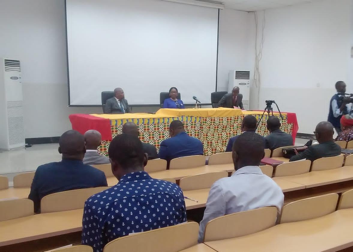 Enseignement supérieur : en finir avec les arriérés de bourses nationales Enseignement supérieur : en finir avec les arriérés de bourses nationales