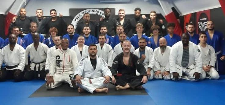 Close combat des membres de la fédération congolaise renouvellent