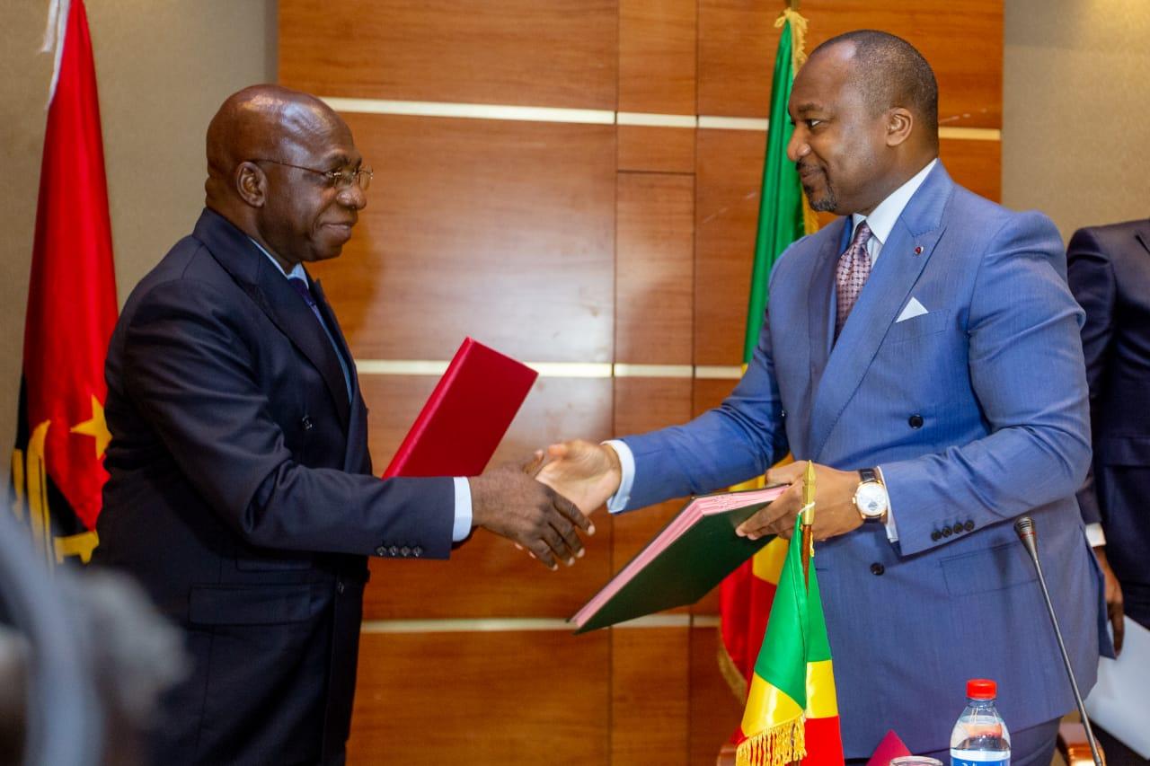 « Boucle d’amitié énergétique » : l’Angola rejoint les deux Congo « Boucle d’amitié énergétique » : l’Angola rejoint les deux Congo