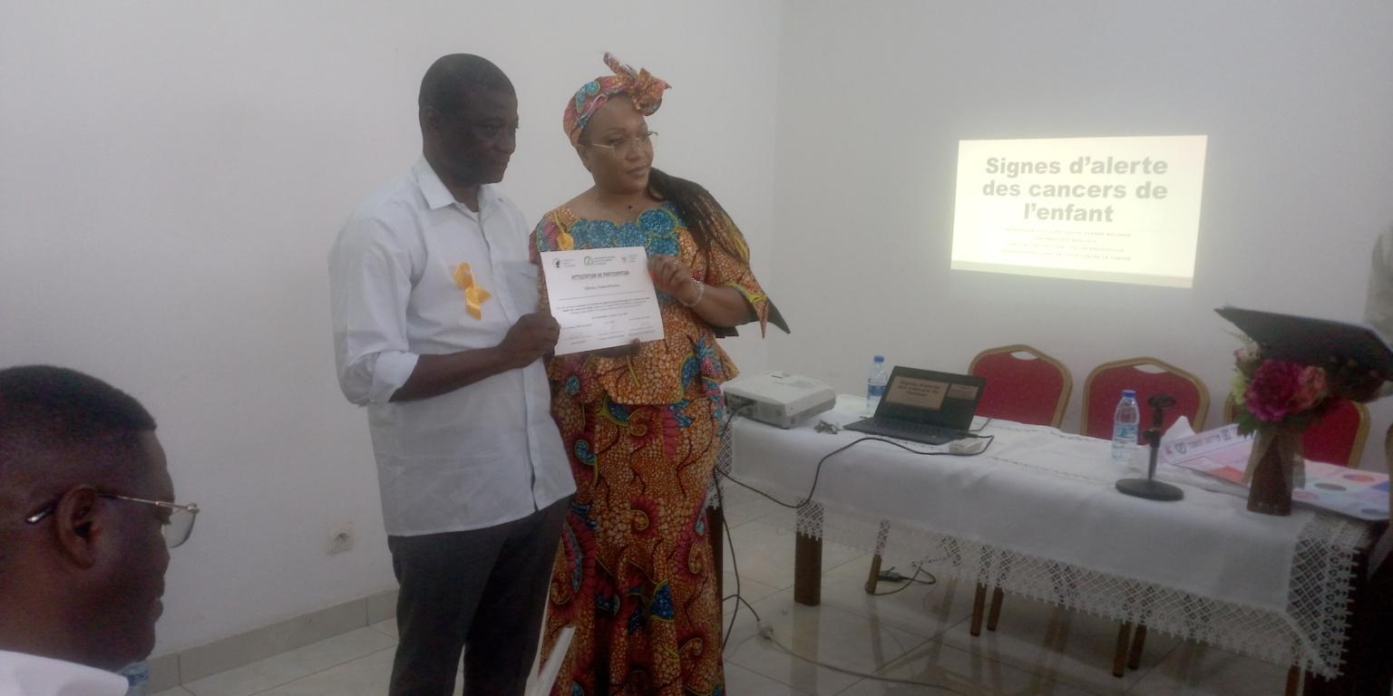 Lutte contre le cancer : un séminaire de formation sur les signes d'alerte de la maladie Lutte contre le cancer : un séminaire de formation sur les signes d'alerte de la maladie