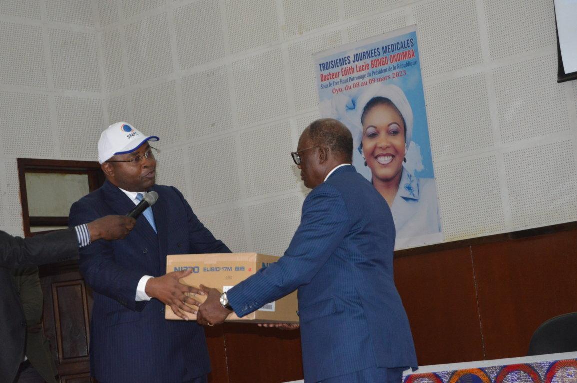 Donation: des équipements d’hémodialyse offerts à l'hôpital général Elbo Donation: des équipements d’hémodialyse offerts à l'hôpital général Elbo
