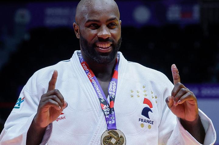 France : Teddy Riner sacré champion du monde de Judo pour la onzième fois, après six ans d’absence France : Teddy Riner sacré champion du monde de Judo pour la onzième fois, après six ans d’absence
