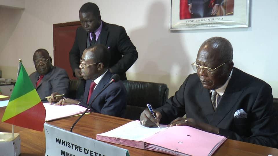 Congo-Cameroun : l’exploitation du gisement minier Mbalam-Nabemba entre dans sa phase décisive Congo-Cameroun : l’exploitation du gisement minier Mbalam-Nabemba entre dans sa phase décisive