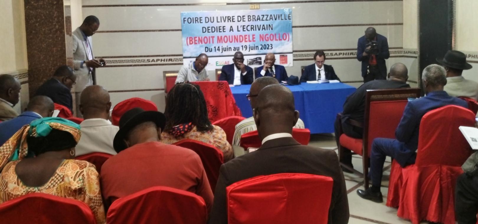Foire du livre de Brazzaville : la première édition rend hommage à Benoît Moundélé Ngollo Foire du livre de Brazzaville : la première édition rend hommage à Benoît Moundélé Ngollo