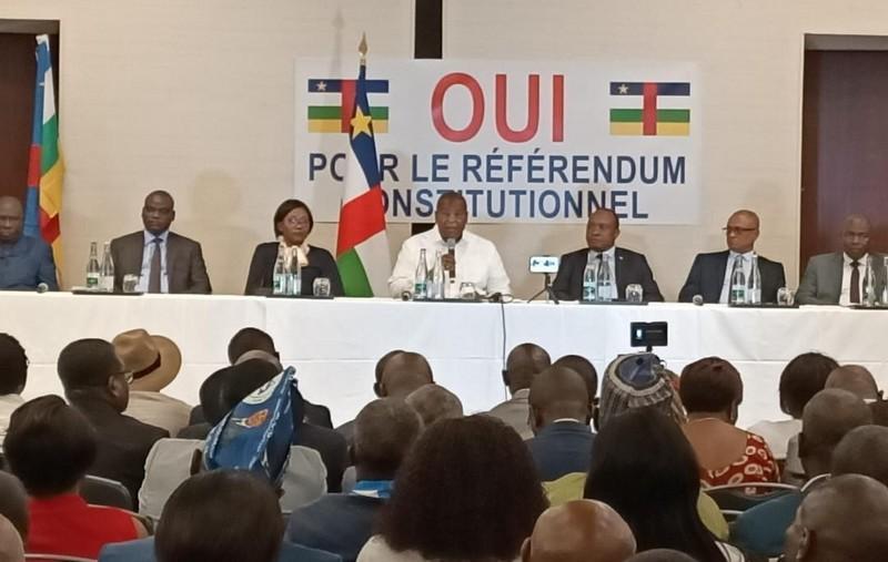 Centrafrique: le président Faustin Archange Touadéra rencontre la diaspora d'Europe Centrafrique: le président Faustin Archange Touadéra rencontre la diaspora d'Europe