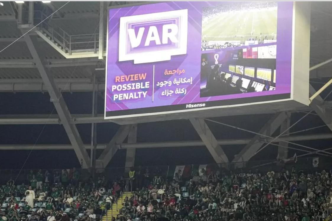 Mondial féminin : la VAR expliquée en direct pour plus de Mondial féminin : la VAR expliquée en direct pour plus de