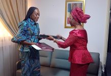 Yennie Clara Mathurine Osseté Prend Ses Fonctions Yennie Clara Mathurine Osseté Prend Ses Fonctions