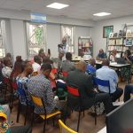 Willy Gom Présente « Mains Invisibles » en Dédicace Willy Gom Présente "Mains Invisibles" en Dédicace