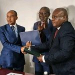 Signature D’Un Accord Historique pour le Transport Fluvial Signature D'Un Accord Historique pour le Transport Fluvial