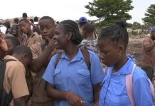 Délocalisation des Élèves du CEG Angola Libre Délocalisation des Élèves du CEG Angola Libre