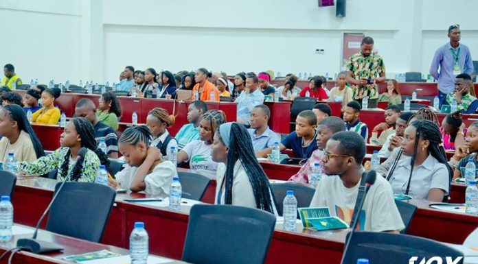 Agl Et Congo Terminal Aident À Réussir L’Embauche Agl Et Congo Terminal Aident À Réussir L'Embauche