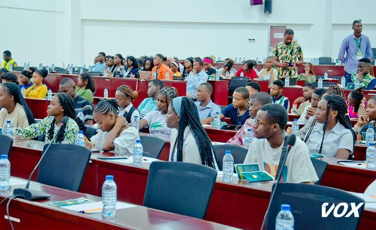 Agl Et Congo Terminal Aident À Réussir L'Embauche Agl Et Congo Terminal Aident À Réussir L'Embauche