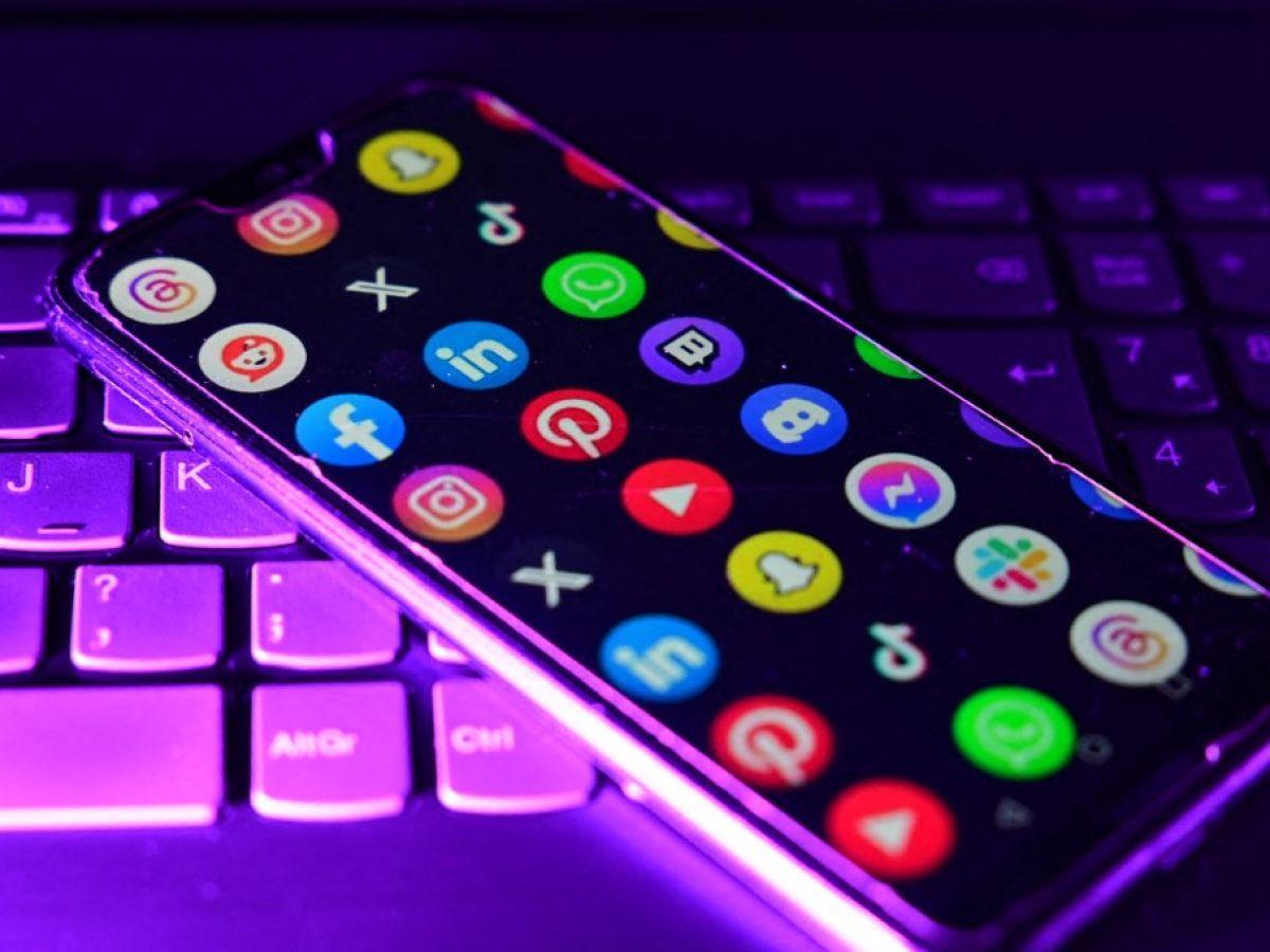 Interdiction des Réseaux Sociaux Aux Moins de 15 Ans Interdiction des Réseaux Sociaux Aux Moins de 15 Ans