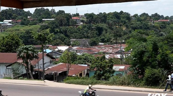 Riverains Plaident Pour Ralentisseurs et Garde-Fous Riverains Plaident Pour Ralentisseurs et Garde-Fous