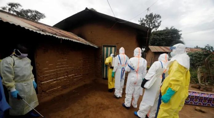 Évacuation D’Américains Après Ebola au Congo et en Ouganda Évacuation D’Américains Après Ebola au Congo et en Ouganda