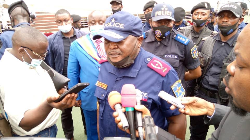 Le Général Kasongo tape du poing sur la table : tapages interdits à Kinshasa à partir de 21 heures Le Général Kasongo tape du poing sur la table : tapages interdits à Kinshasa à partir de 21 heures