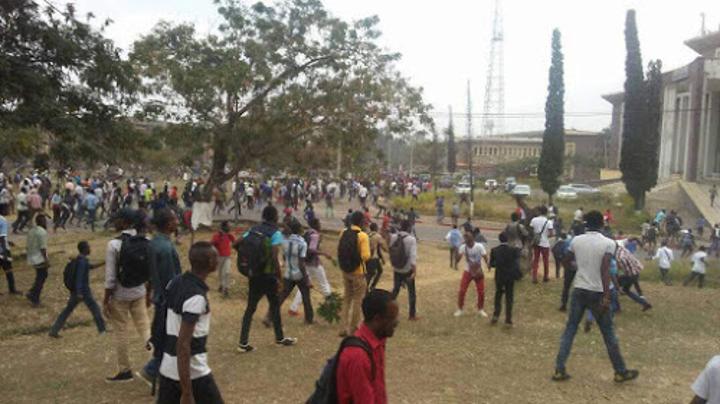 Grève à l'Esu : les étudiants annoncent des manifestations sur le territoire national Grève à l'Esu : les étudiants annoncent des manifestations sur le territoire national