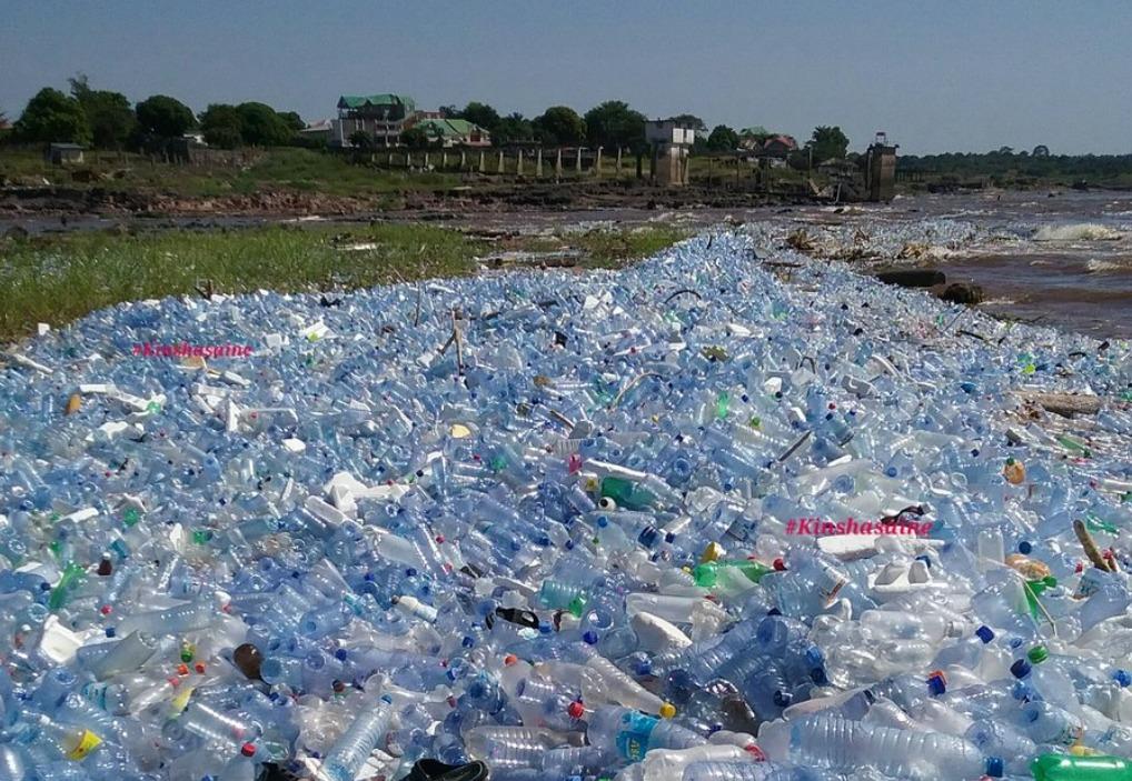 Espoir d’un traité «historique» contre la pollution plastique Espoir d’un traité «historique» contre la pollution plastique
