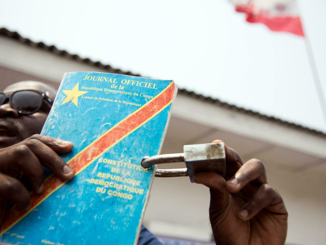 Complot contre la Constitution : branle bas de combat dans les états majors politiques Complot contre la Constitution : branle bas de combat dans les états majors politiques