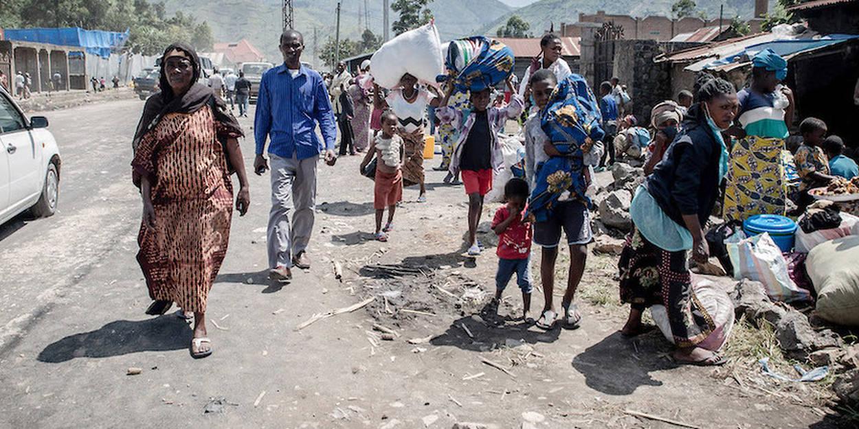 Rutshuru: des sinistrées du Nyiragongo apprennent à confectionner des paniers pour assurer leur survie Rutshuru: des sinistrées du Nyiragongo apprennent à confectionner des paniers pour assurer leur survie