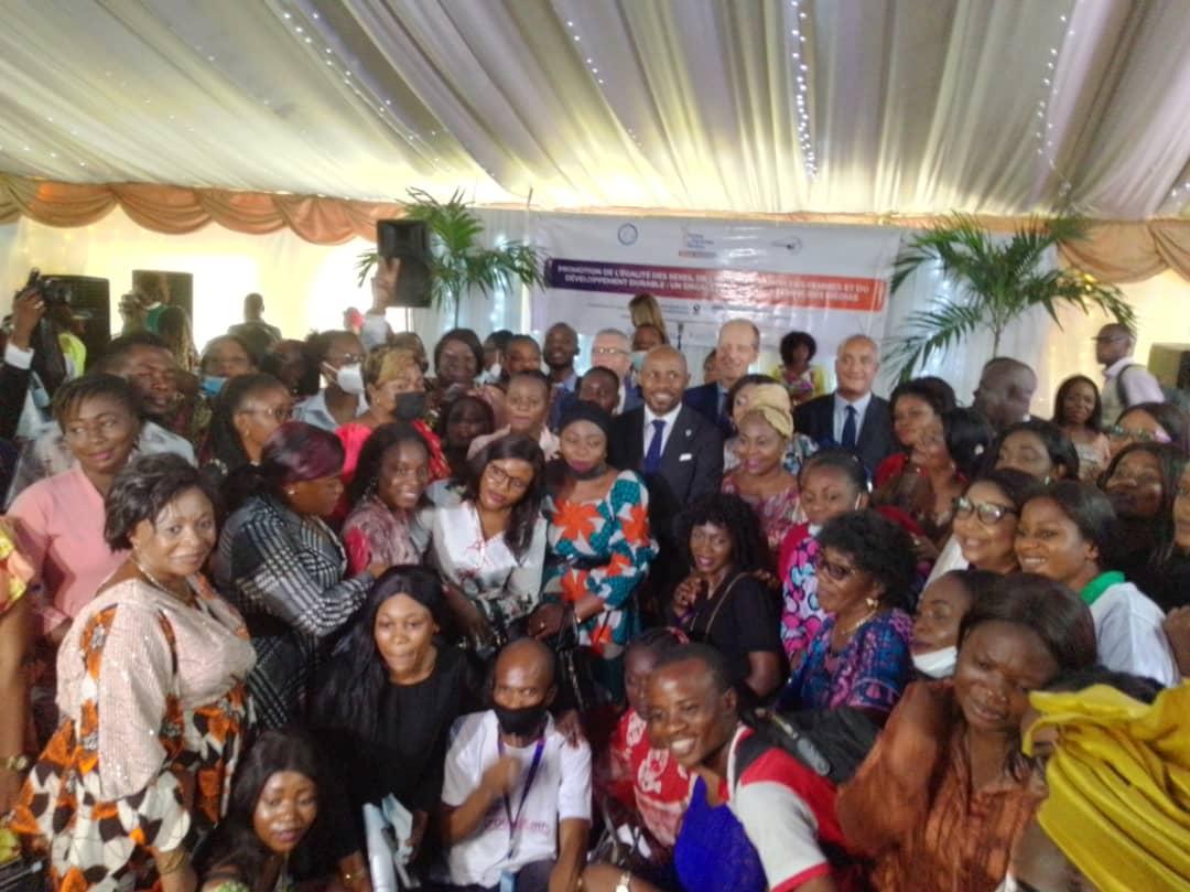 Foire des femmes des médias : les femmes journalistes s'engagent à lutter contre le changement climatique Foire des femmes des médias : les femmes journalistes s'engagent à lutter contre le changement climatique