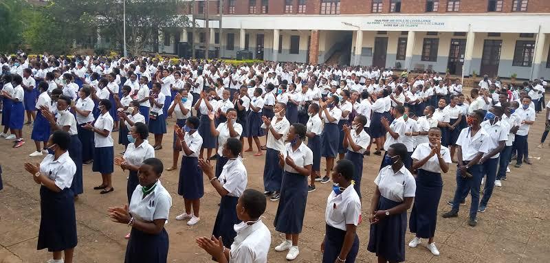 Nord-Kivu: le mouvement Filimbi appelle à son tour le Gouverneur à revoir à la baisse les frais de participation à l’EXETAT Nord-Kivu: le mouvement Filimbi appelle à son tour le Gouverneur à revoir à la baisse les frais de participation à l’EXETAT