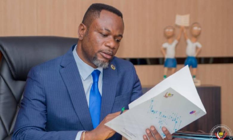 Probable détournement au tournoi interscolaire panafricain : 5 membres du cabinet du ministre de l'EPST sont convoqués par le parquet général de Kinshasa-Gombe Probable détournement au tournoi interscolaire panafricain : 5 membres du cabinet du ministre de l'EPST sont convoqués par le parquet général de Kinshasa-Gombe