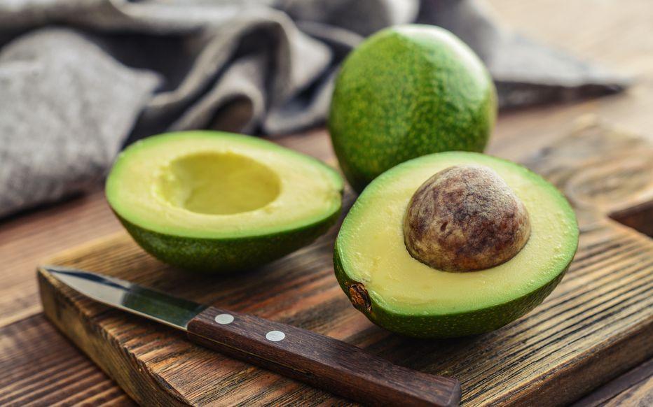 Manger un avocat par semaine est bon pour le cœur, affirment les scientifiques Manger un avocat par semaine est bon pour le cœur, affirment les scientifiques