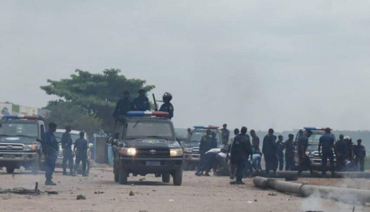 Nord Kivu : Vive tension ce matin en ville de Beni la police déployée dans les coins chauds Nord Kivu : Vive tension ce matin en ville de Beni la police déployée dans les coins chauds
